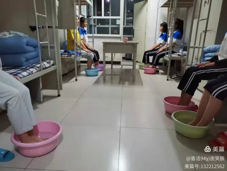 巴州卫校教官团队一日工作流程!